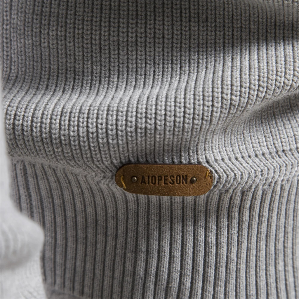 Men’s Timeless Knitted Layered Half-Zip Sweater for Cooler Months